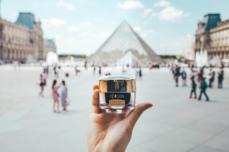 Bo san pham cham soc da lao hoa Her Skin anh 2