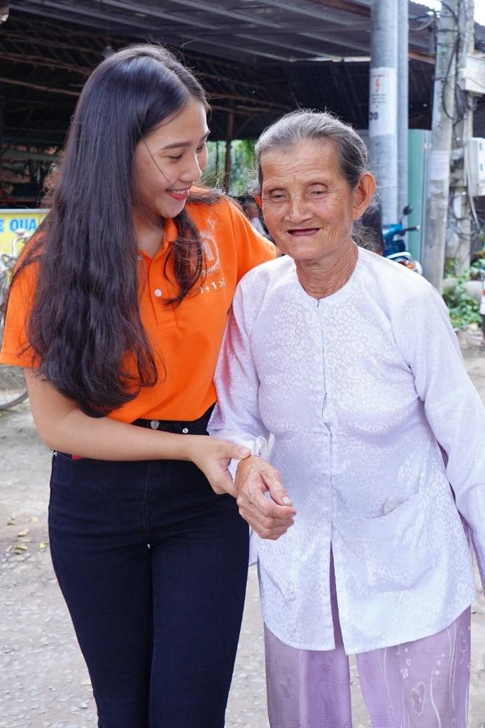 Quy thien nguyen Nam Phuong anh 2