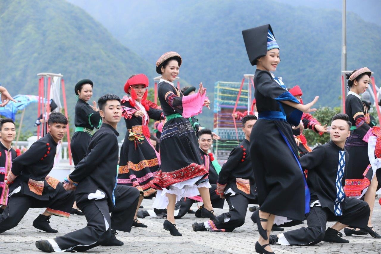 Vu dieu tren may anh 3