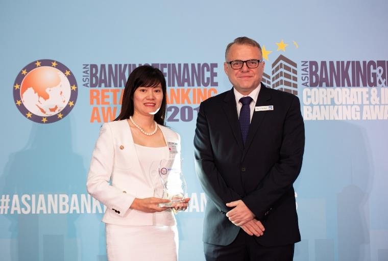 BIDV nhan giai 'Ngan hang SME tieu bieu tai Viet Nam 2019' hinh anh