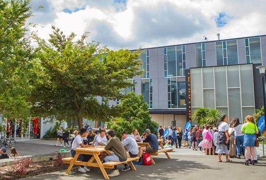 Cong ty tu van du hoc Duc Anh anh 3