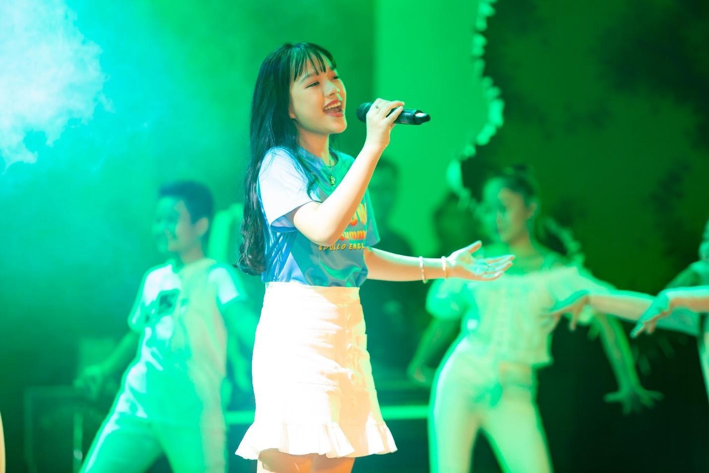 Trung tam Anh ngu Apollo English anh 6