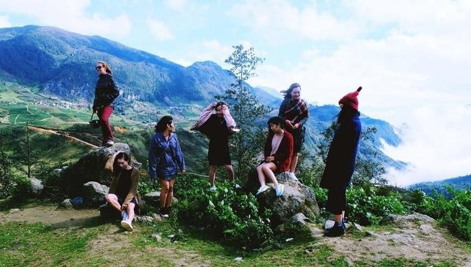 Bat mi cong thuc cho chuyen du lich nhom 'chat lu' hinh anh