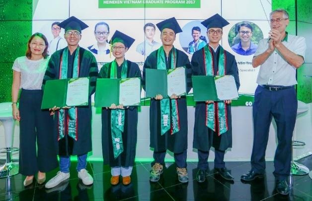 Nguoi tre hien dai chon moi truong lam viec the nao? hinh anh