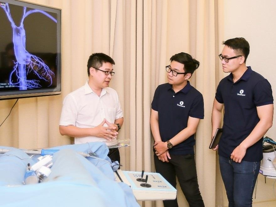 Chap canh giac mo nguoi Viet tu chu khoa hoc cong nghe hinh anh