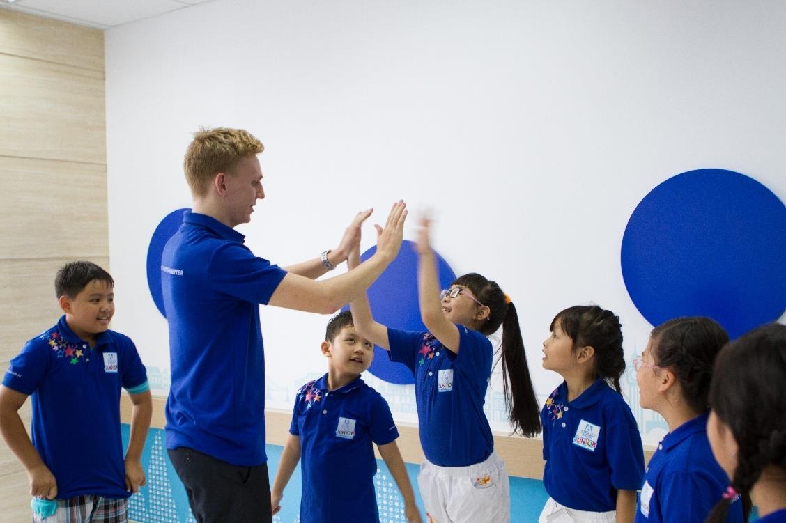 Apollo English ảnh 1 Apollo English anh 1