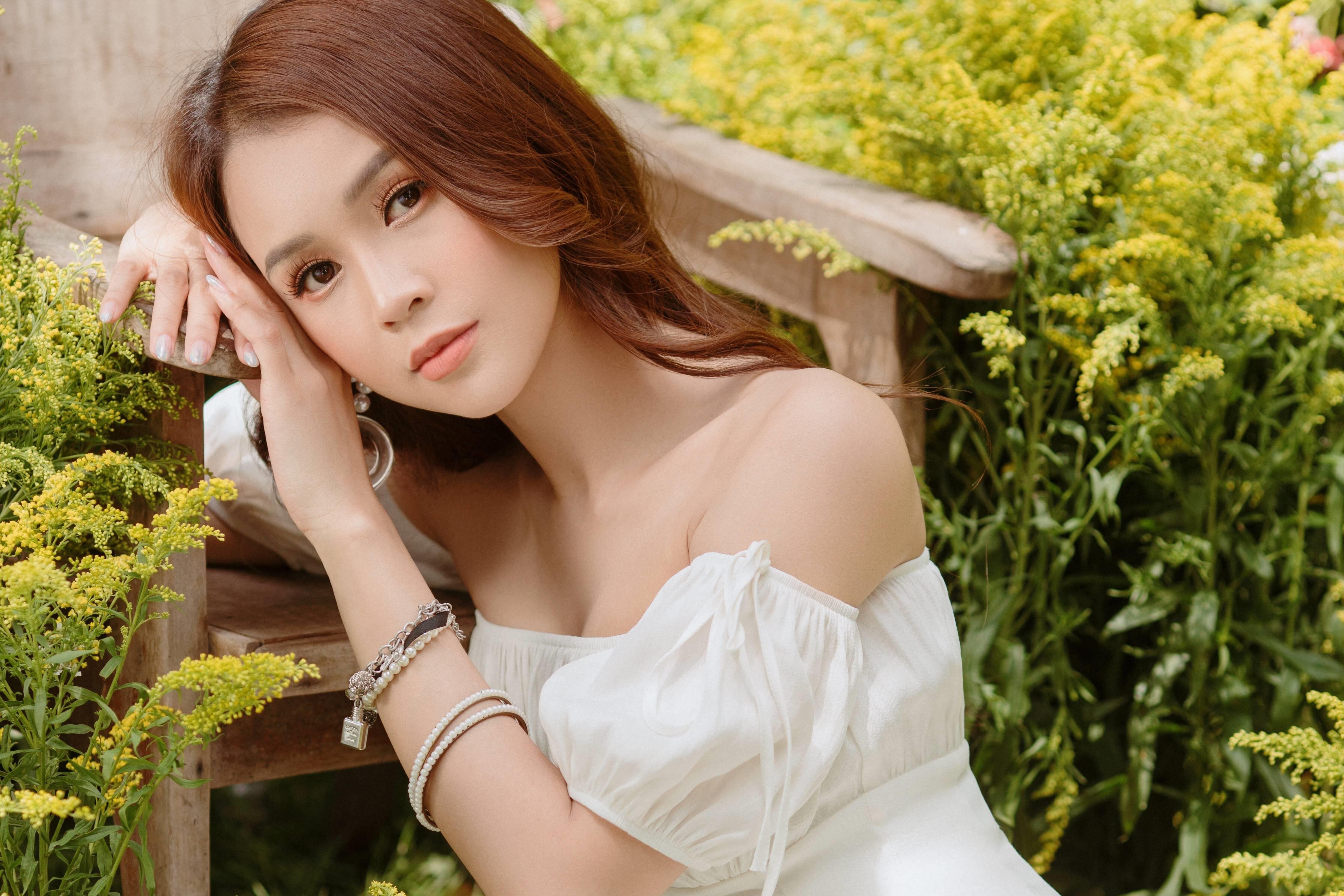 Sam goi y cac mau thiet ke cho nang them nu tinh ngay thu hinh anh