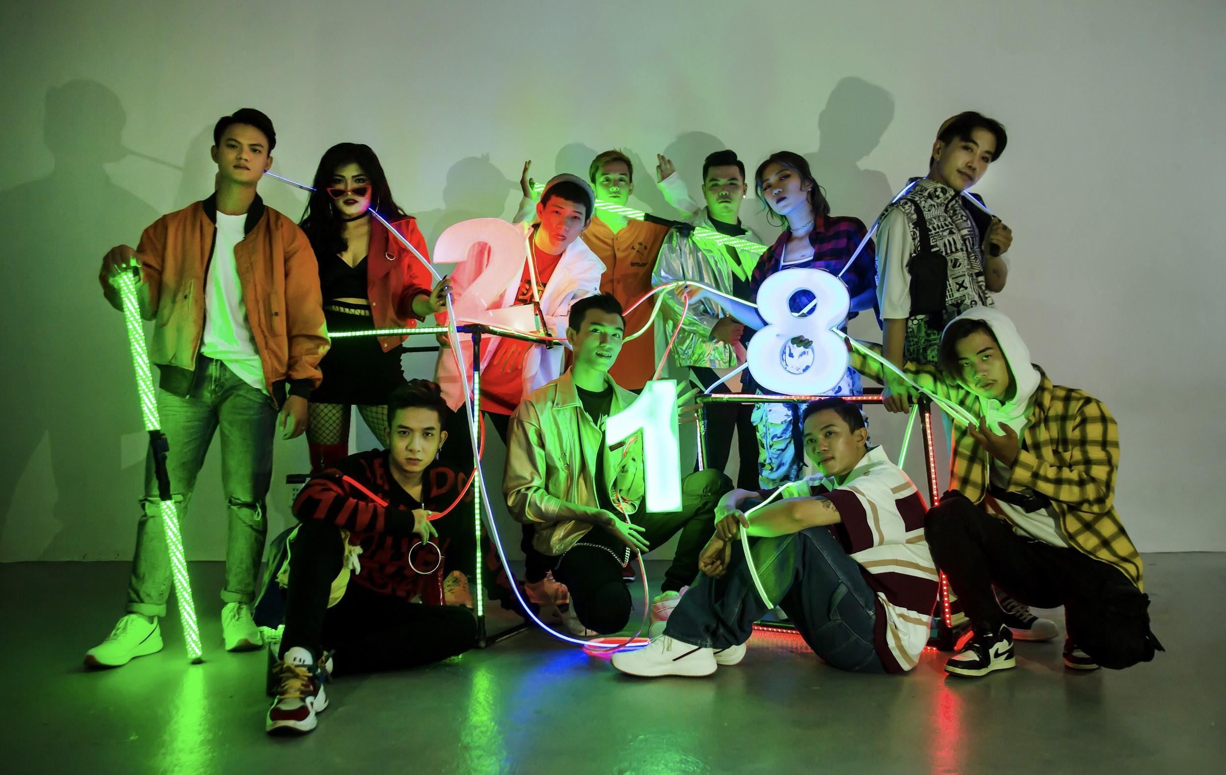 Nhom nhay Viet mang non la toi san khau 'World's Got Talent' hinh anh