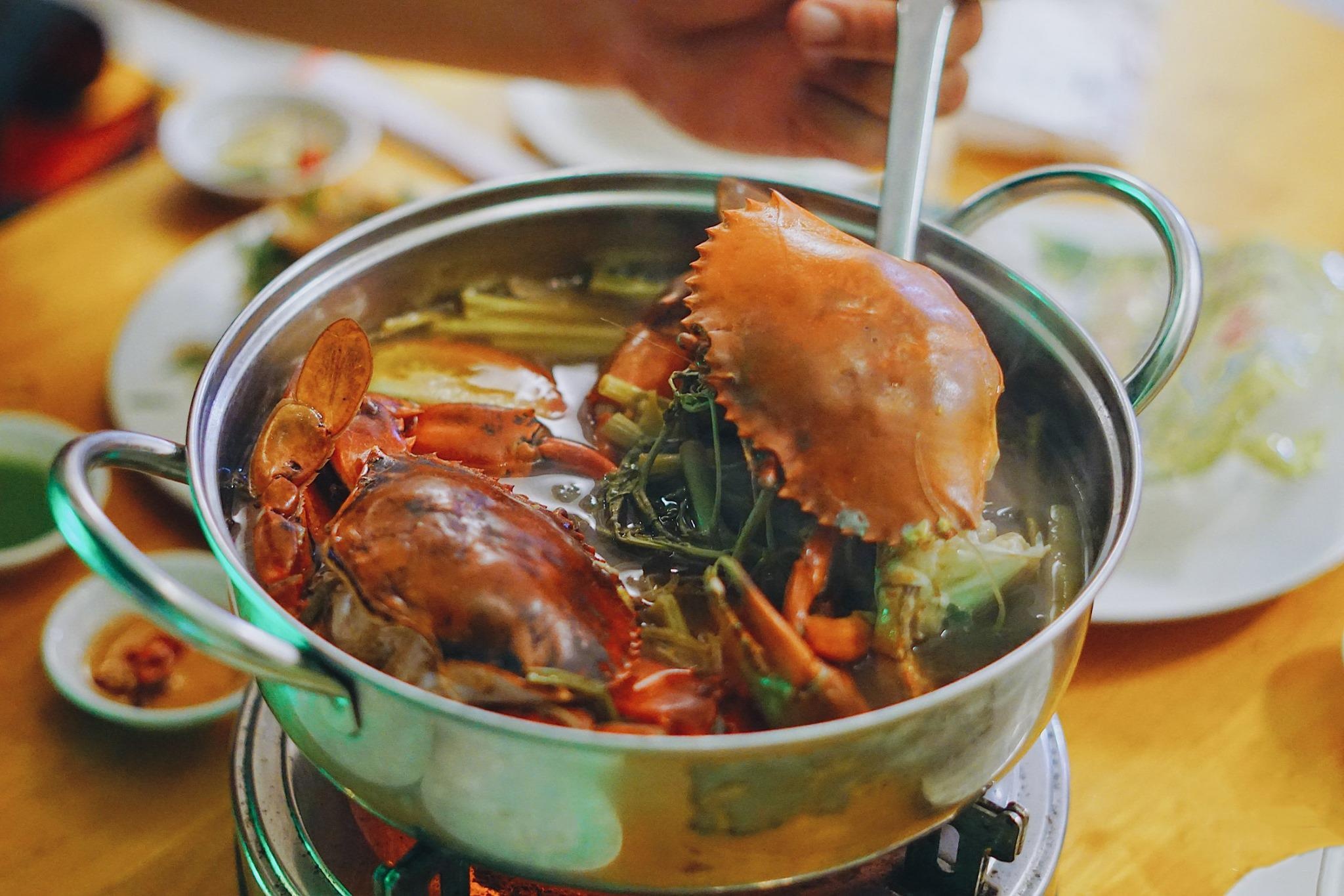 Troi mua, nen ‘an va chill’ sao cho dung dieu? hinh anh