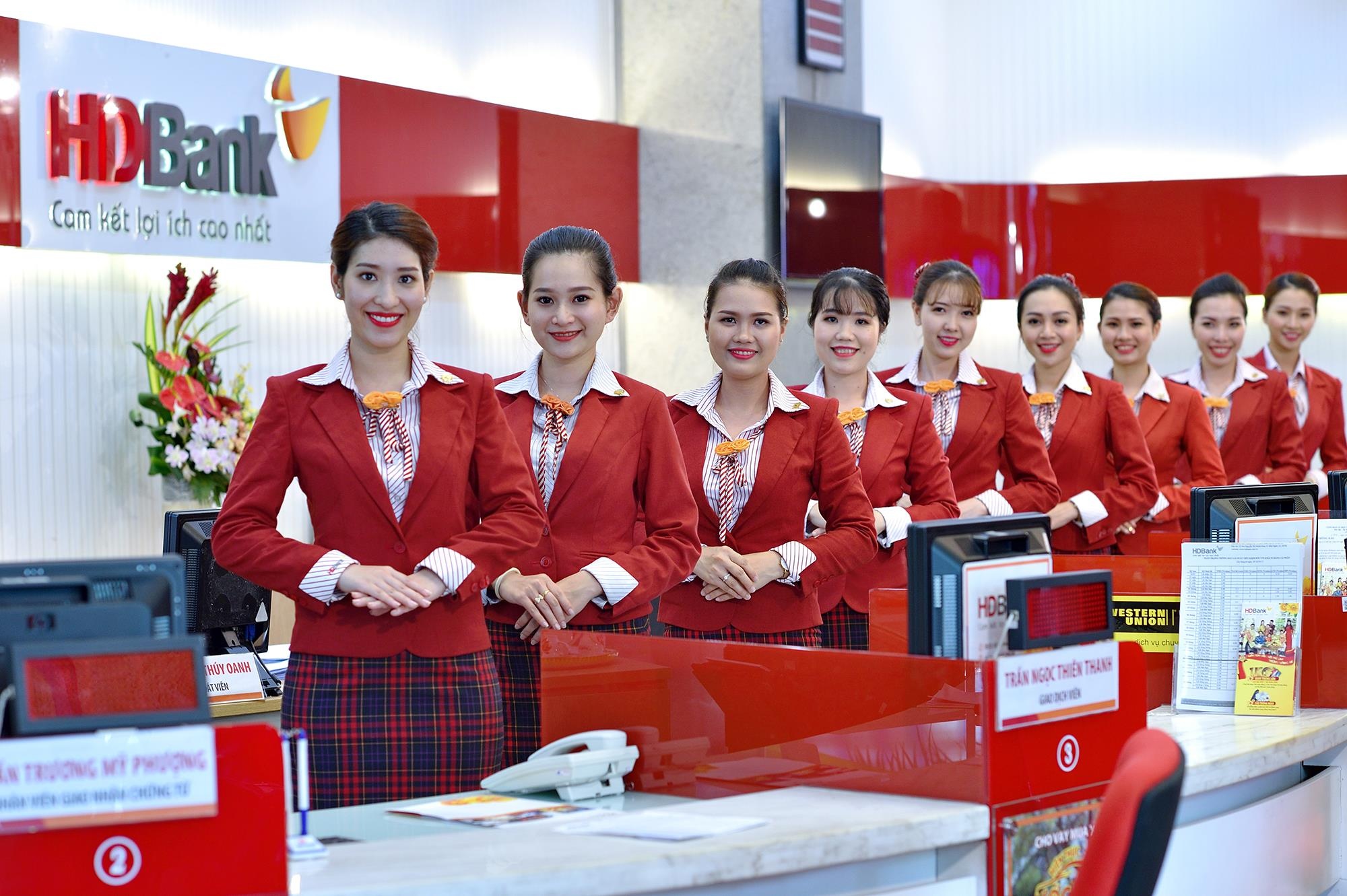 Mo rong kinh doanh, HDBank tuyen 1.000 nhan su hinh anh