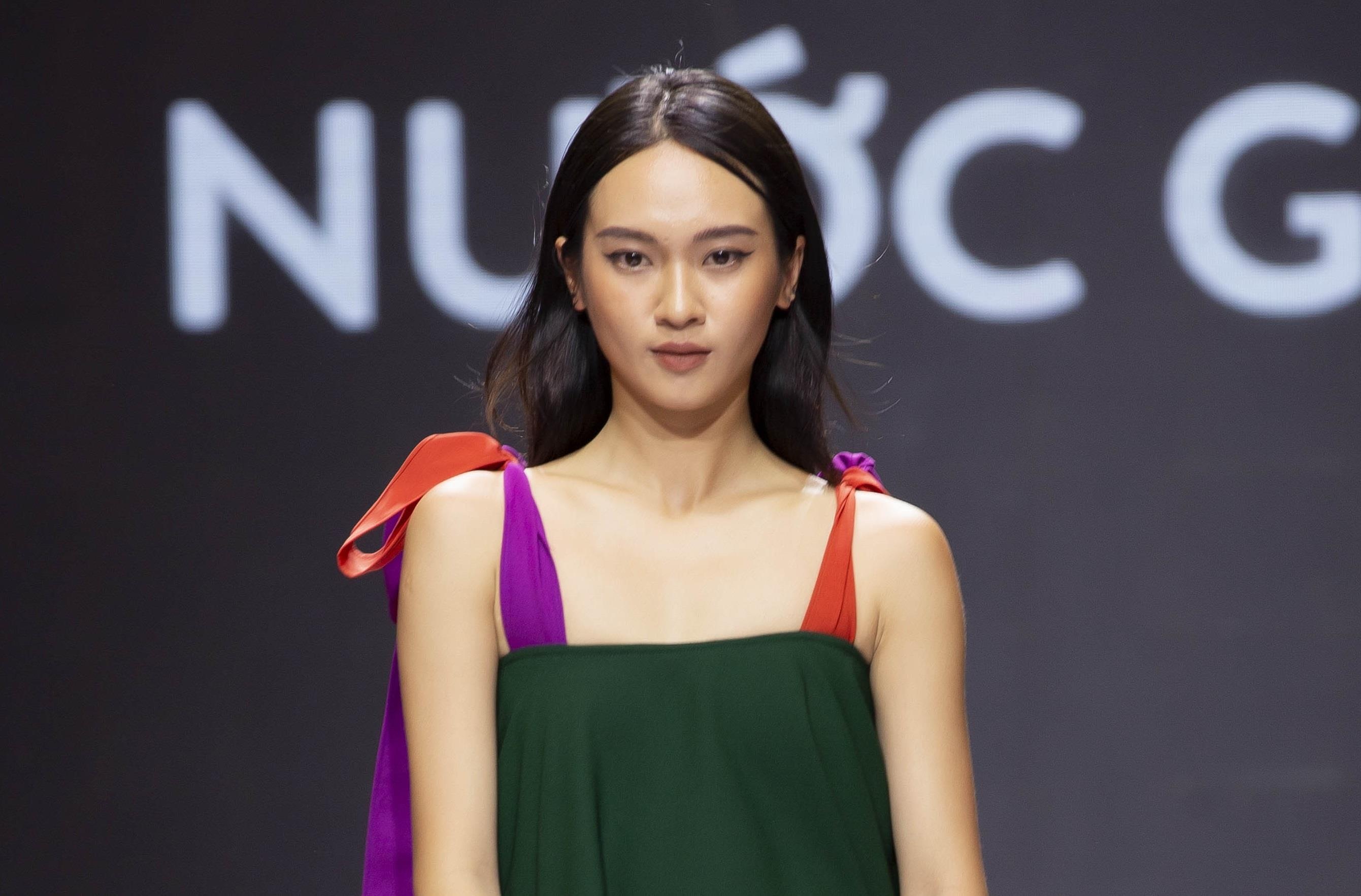 Neu khong cham soc, quan ao se 'lao hoa' nhanh hon da hinh anh