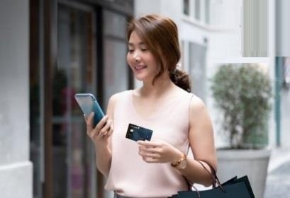 Vietcombank ra mat dong the hoan tien toi 1,5% gia tri giao dich hinh anh