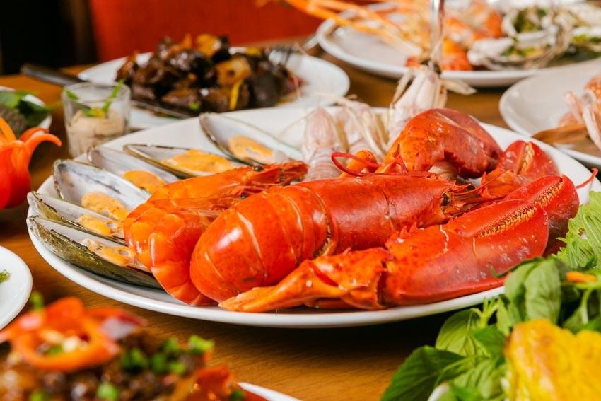 Tiec trua Beats & Bubbles anh 4