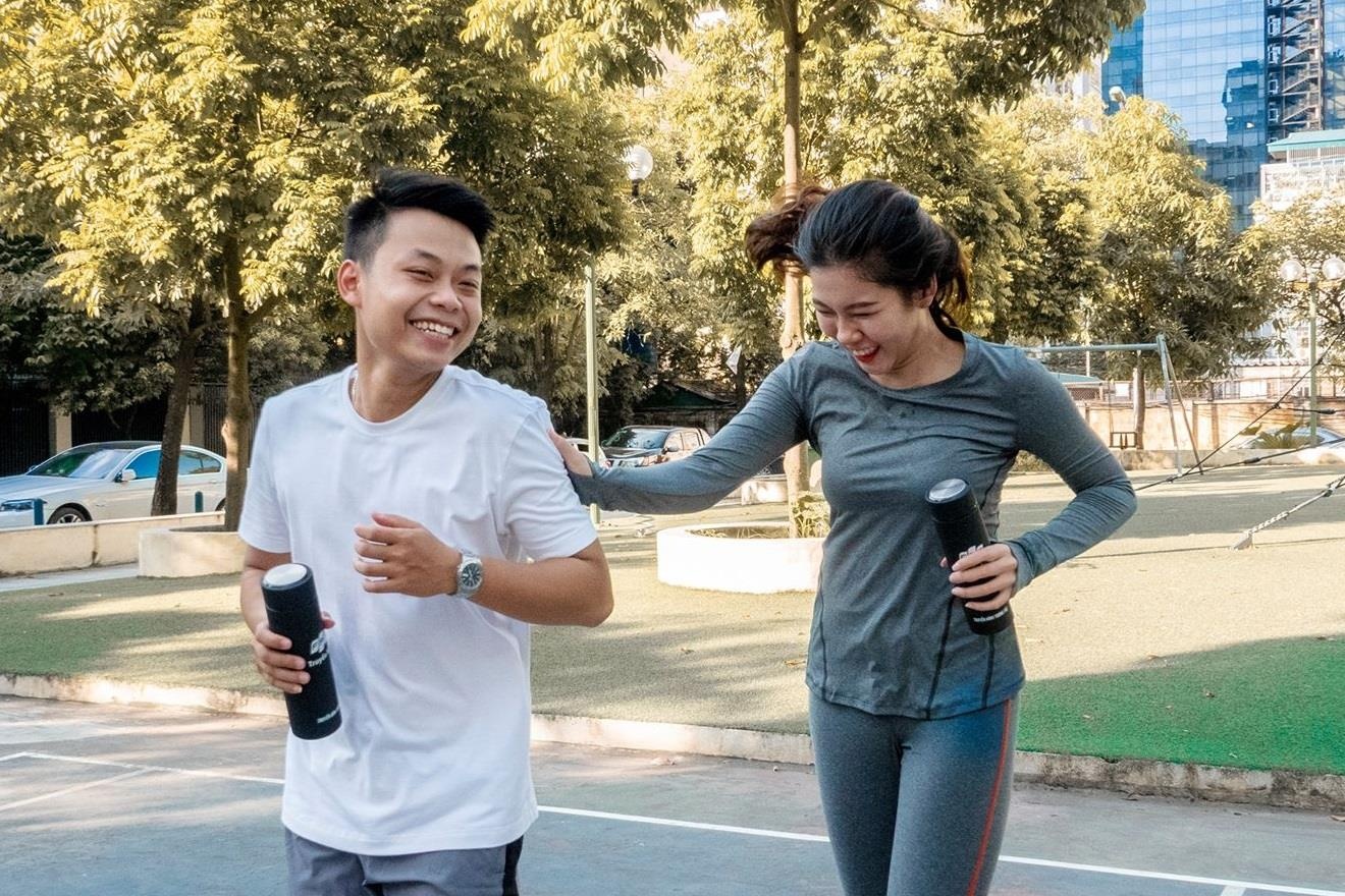 Di bo 2-3 phut moi gio - giai phap suc khoe cho dan van phong hinh anh