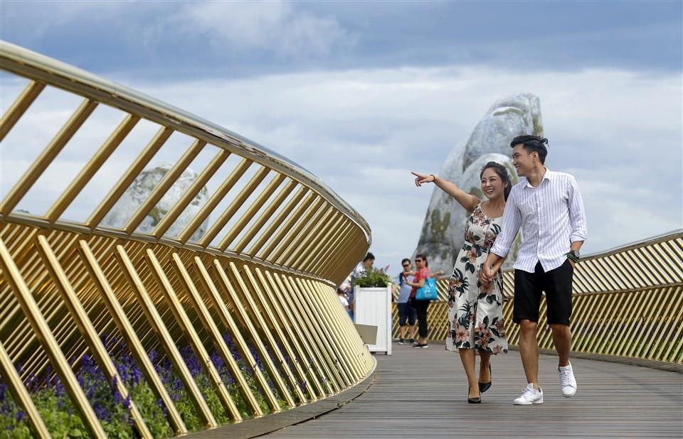 Cau Vang duoc trao 'Chung nhan dac biet cho cong trinh xuat sac nhat' hinh anh