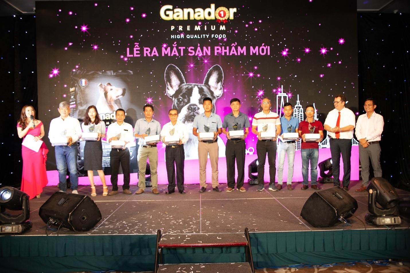Ganador Salmon & Rice anh 4