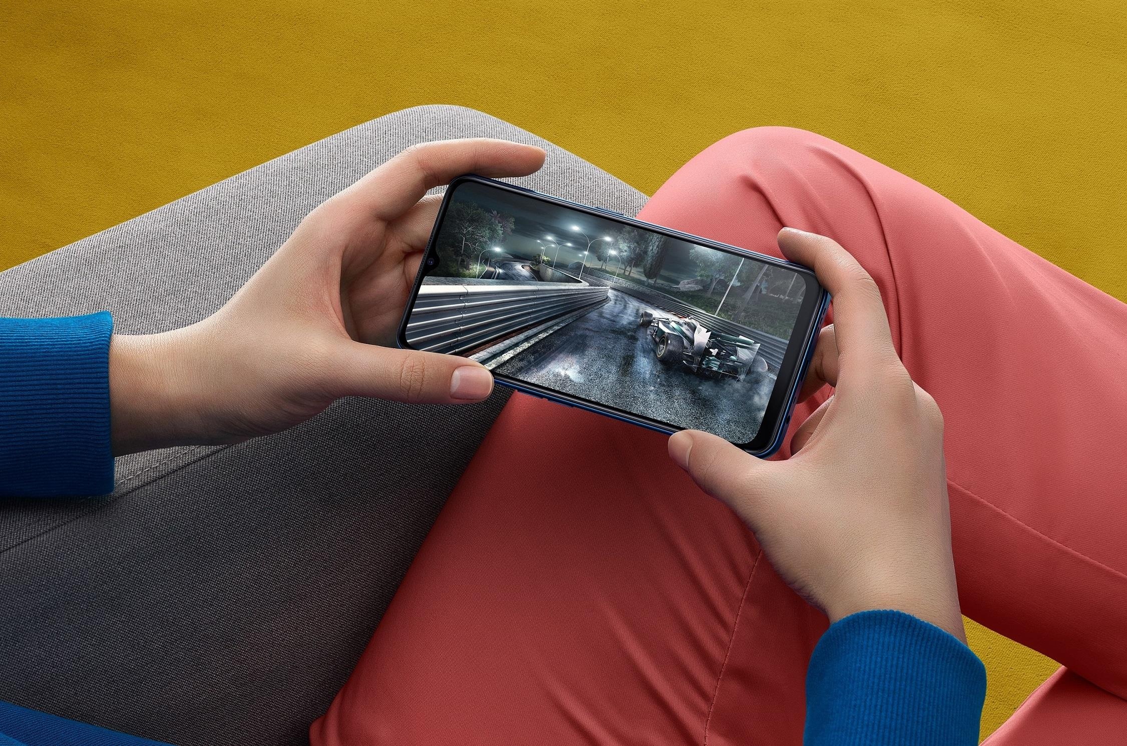 Oppo lam moi dong A, tham vong khuay dong phan khuc tam trung hinh anh