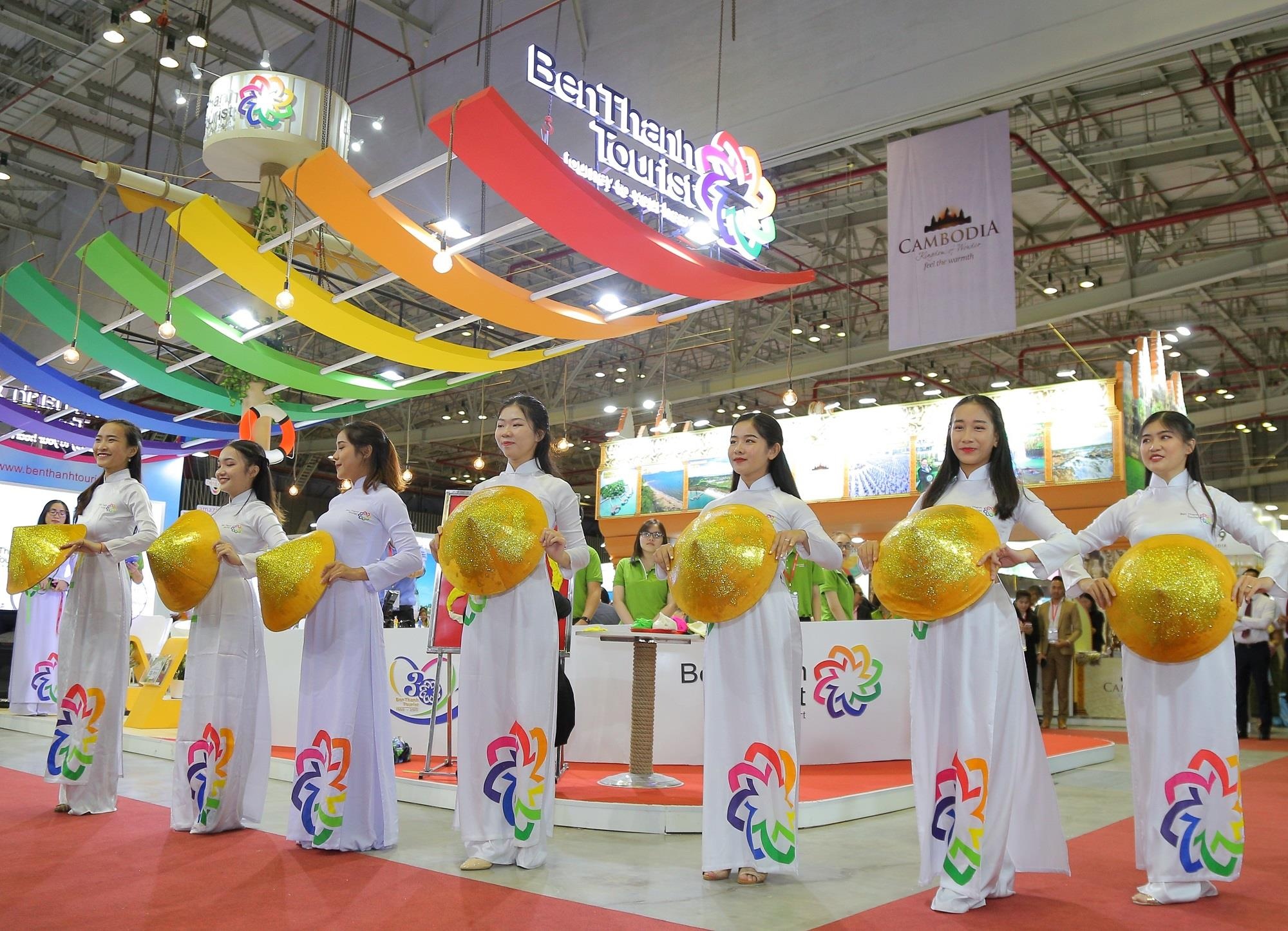 Chi con mot ngay de san tour 'gia soc' tai ITE HCMC 2019 hinh anh