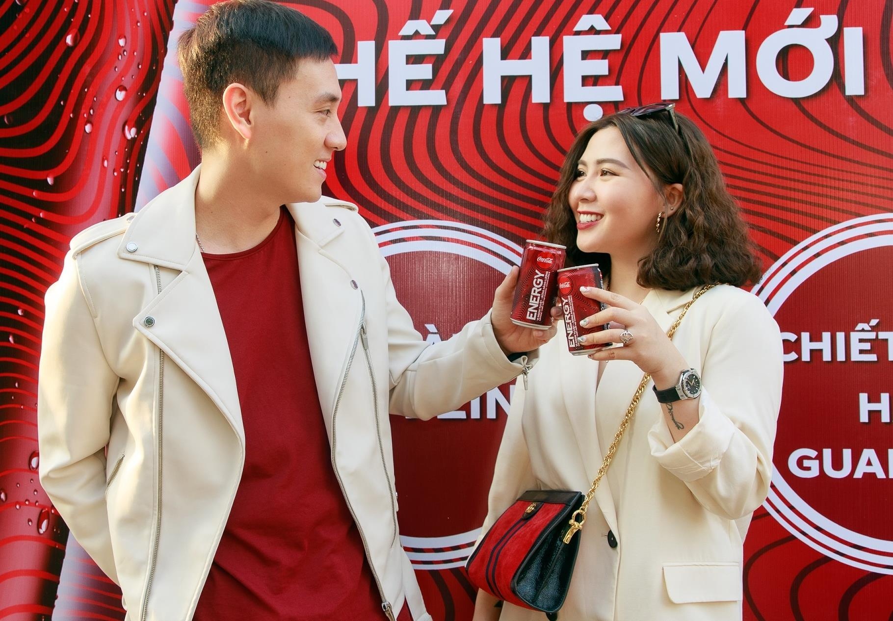 Kien Hoang, Heo Mi Nhon chia se 'lan song nang luong' thu hut dan mang hinh anh