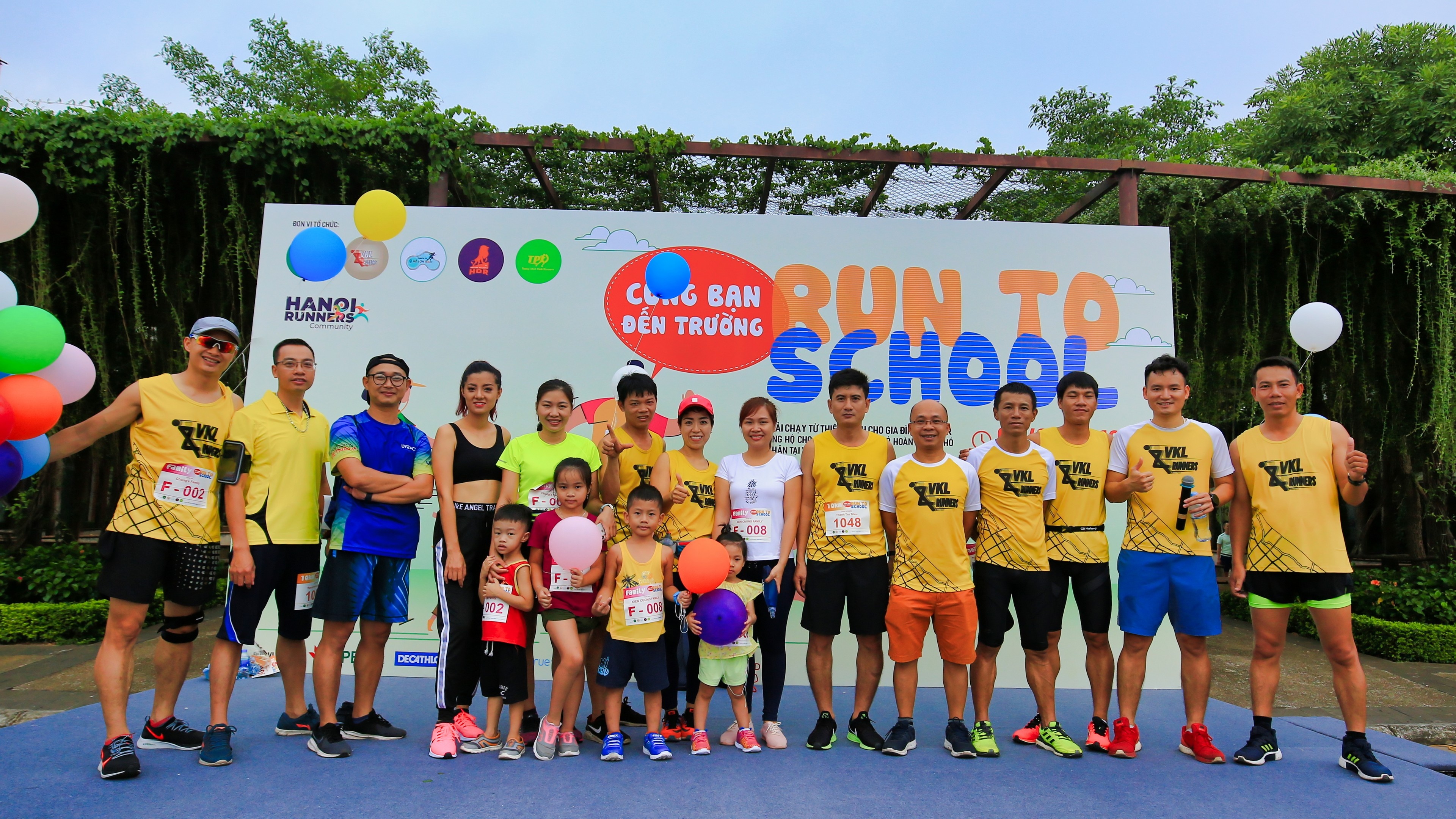 chạy ảnh 2 chay anh 2