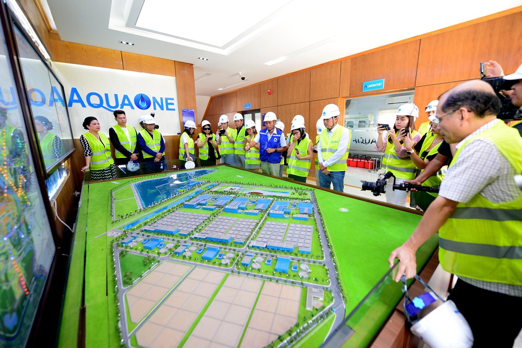 Shark Liên ảnh 2 Shark Lien anh 2