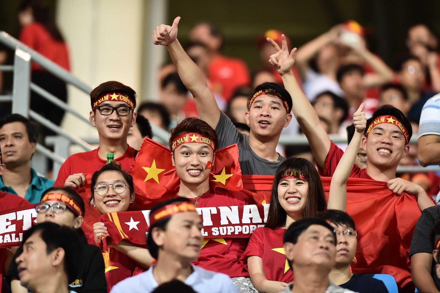 Co hoi chung kien tan mat cac tran cau bung no tai SEA Games 30 hinh anh