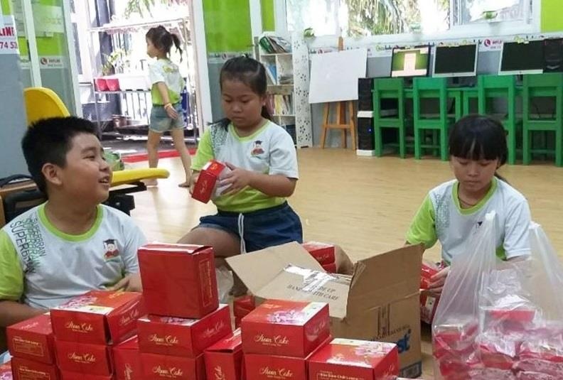 Superbrain Viet Nam lan toa yeu thuong voi 'Mang trang di tang' hinh anh