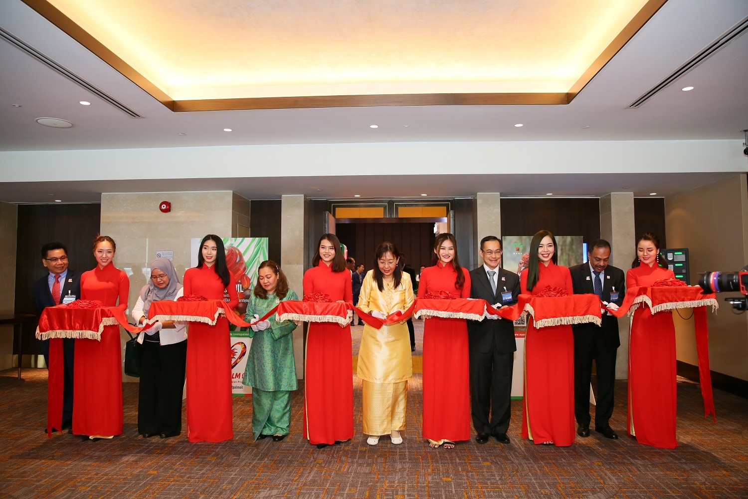 Dầu cọ Malaysia ảnh 1 Dau co Malaysia anh 1