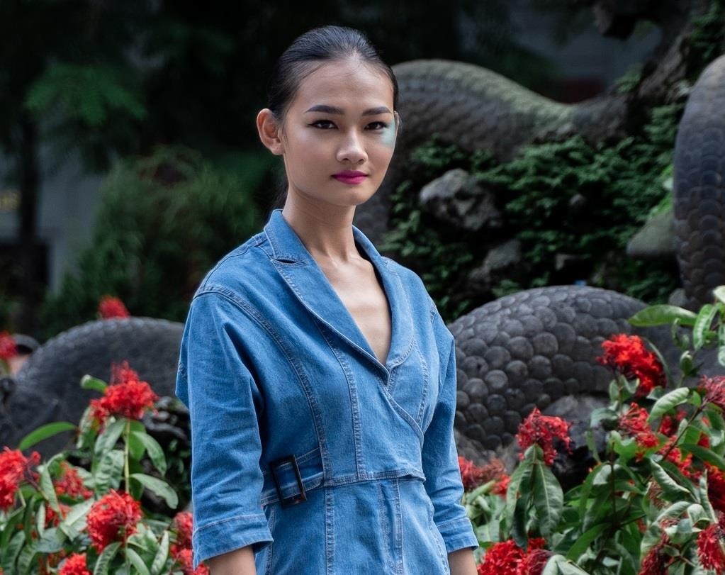 Hoi tho cuoc song trong BST 'Noi toi song' cua GenViet Jeans hinh anh