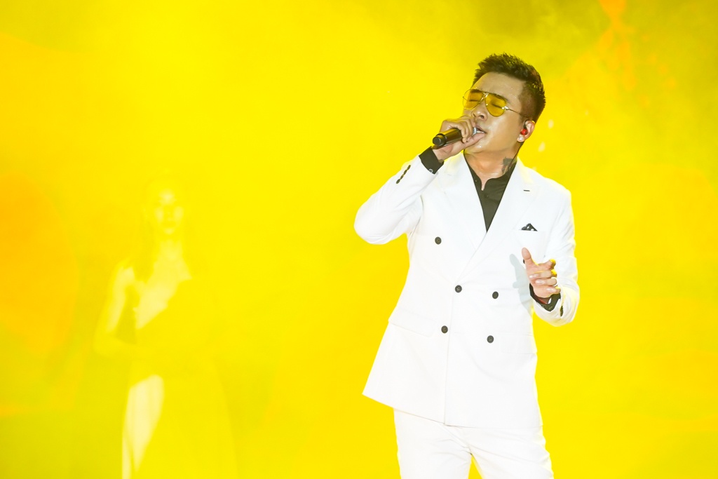 Dem nhac tai vuon Nhat anh 1