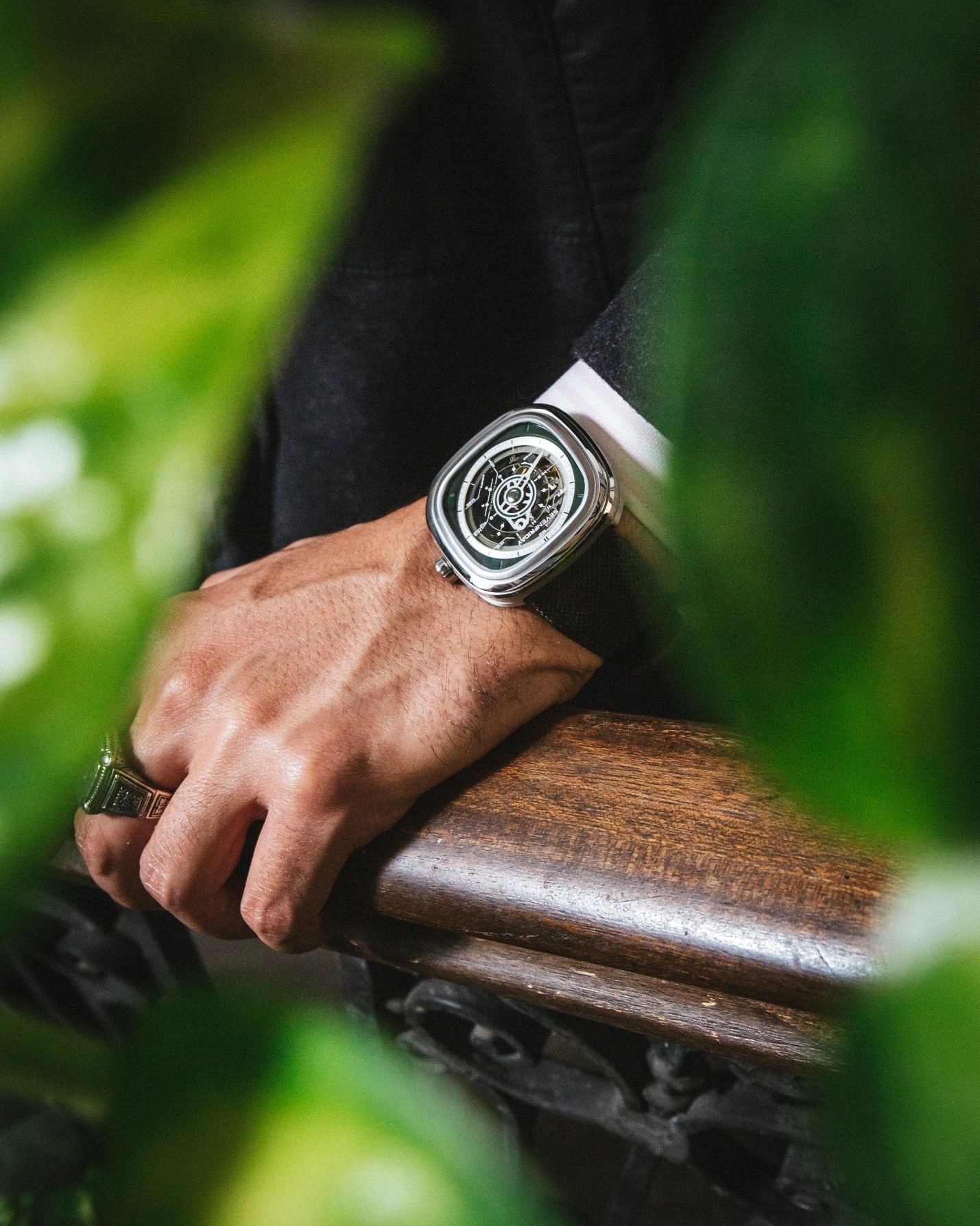 The Hour Glass S&S anh 5