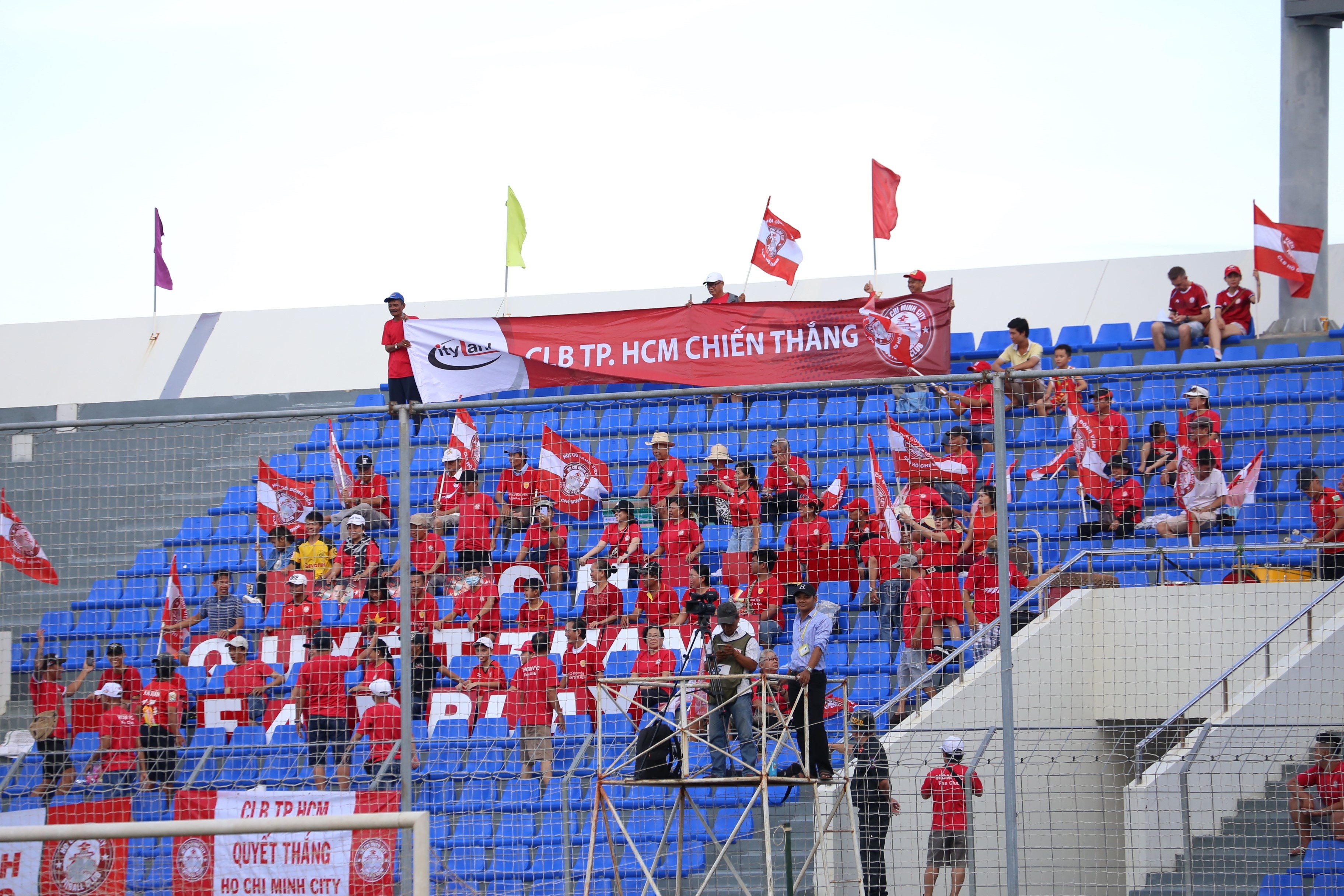 CLB TP.HCM ảnh 2 CLB TP.HCM anh 2