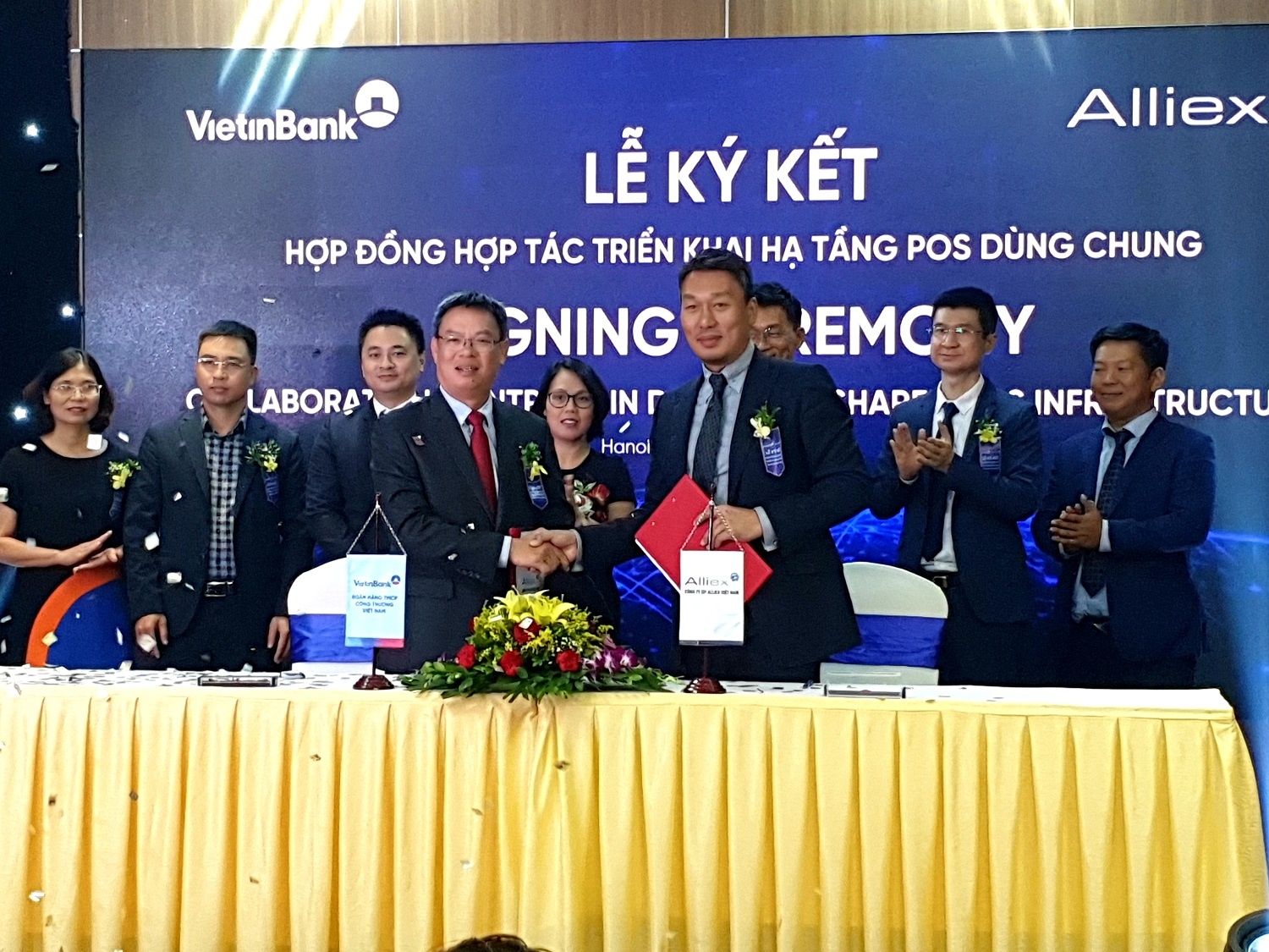 VietinBank bat tay Alliex phat trien ha tang POS dung chung hinh anh