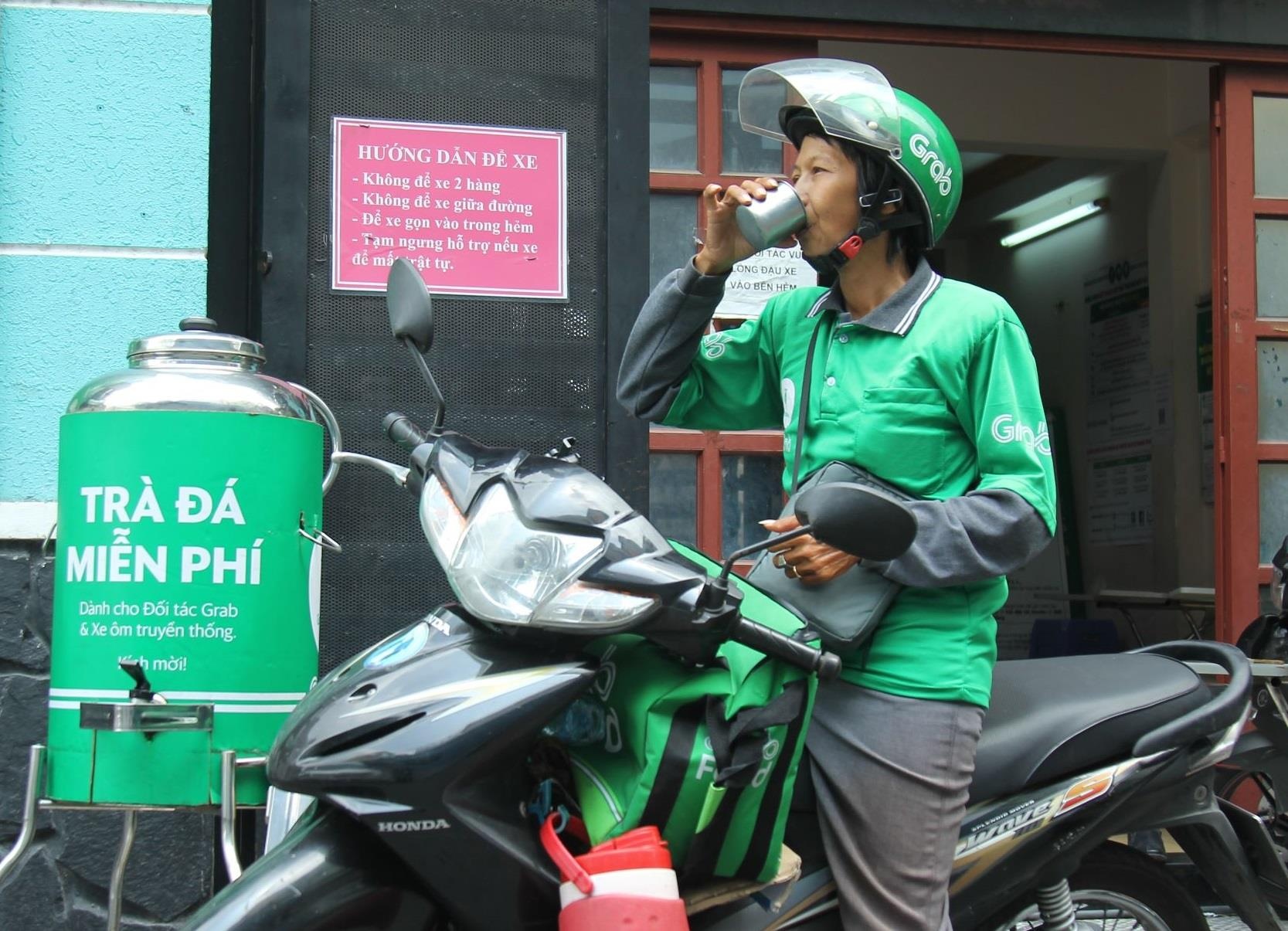 Lan toa dieu tu te den cong dong tai xe cong nghe hinh anh