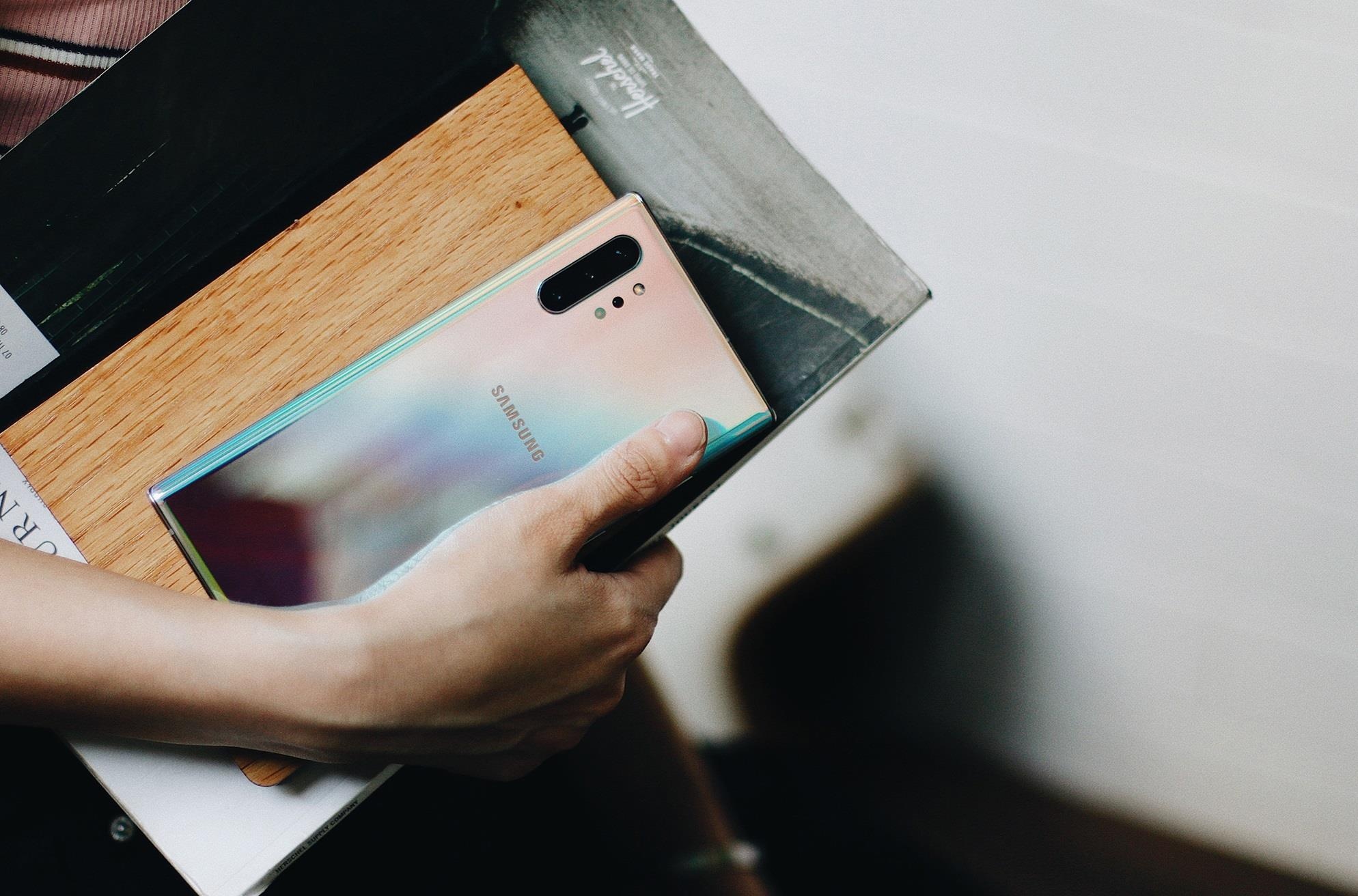 Ruoc Galaxy Note10, tra gop 0% trong 12 thang tai FPT Shop hinh anh