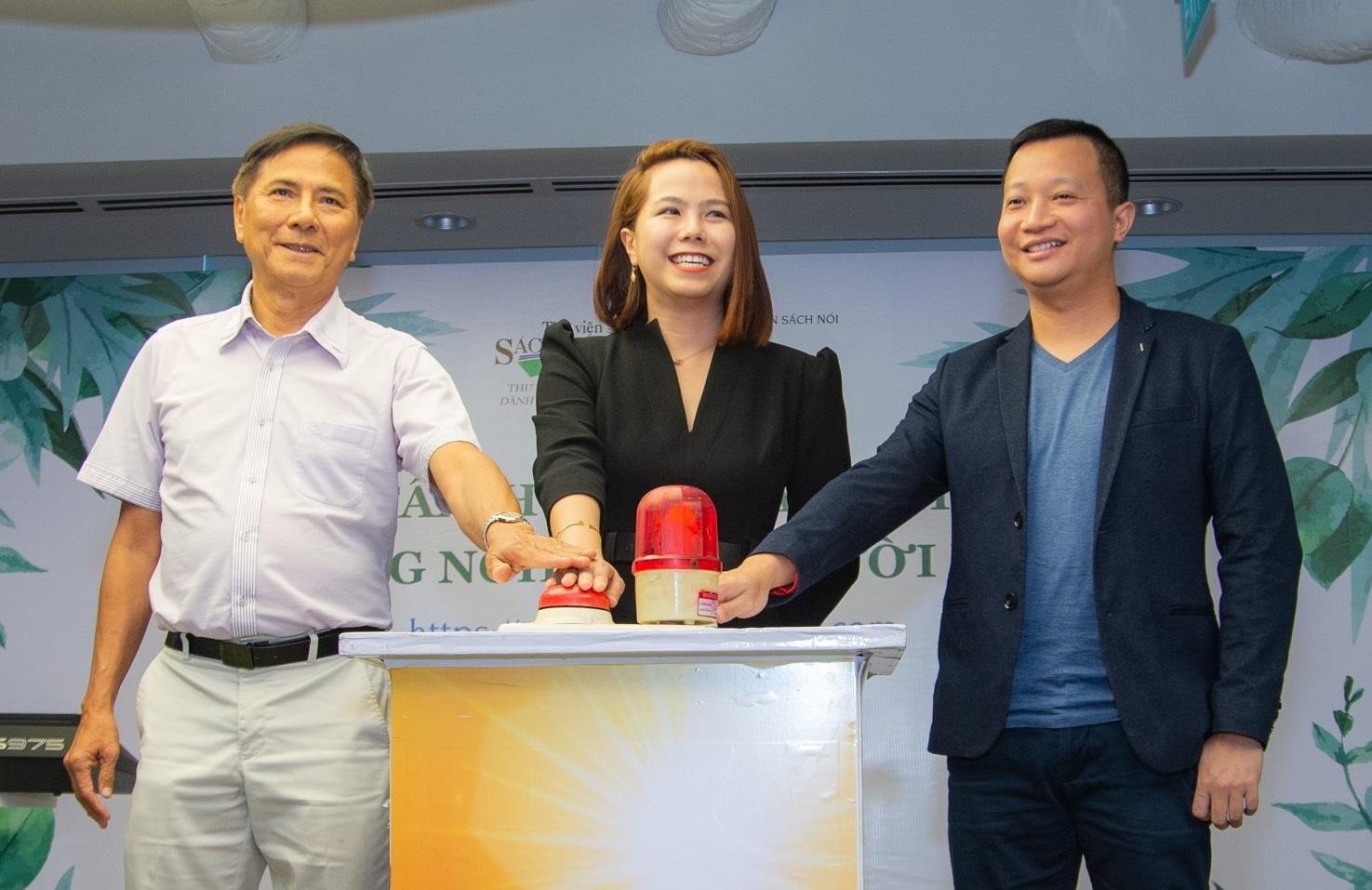 Hanh trinh mang anh sang cong nghe cho nguoi mu hinh anh