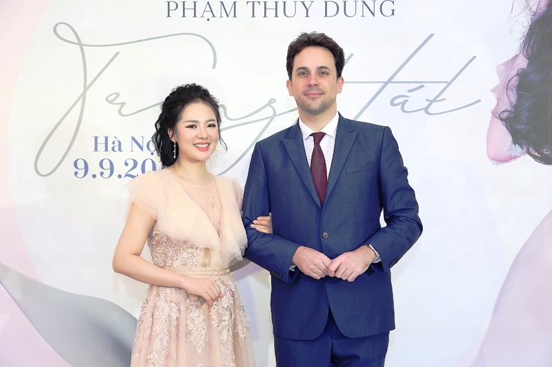 Phạm Thùy Dung ảnh 3 Pham Thuy Dung anh 3