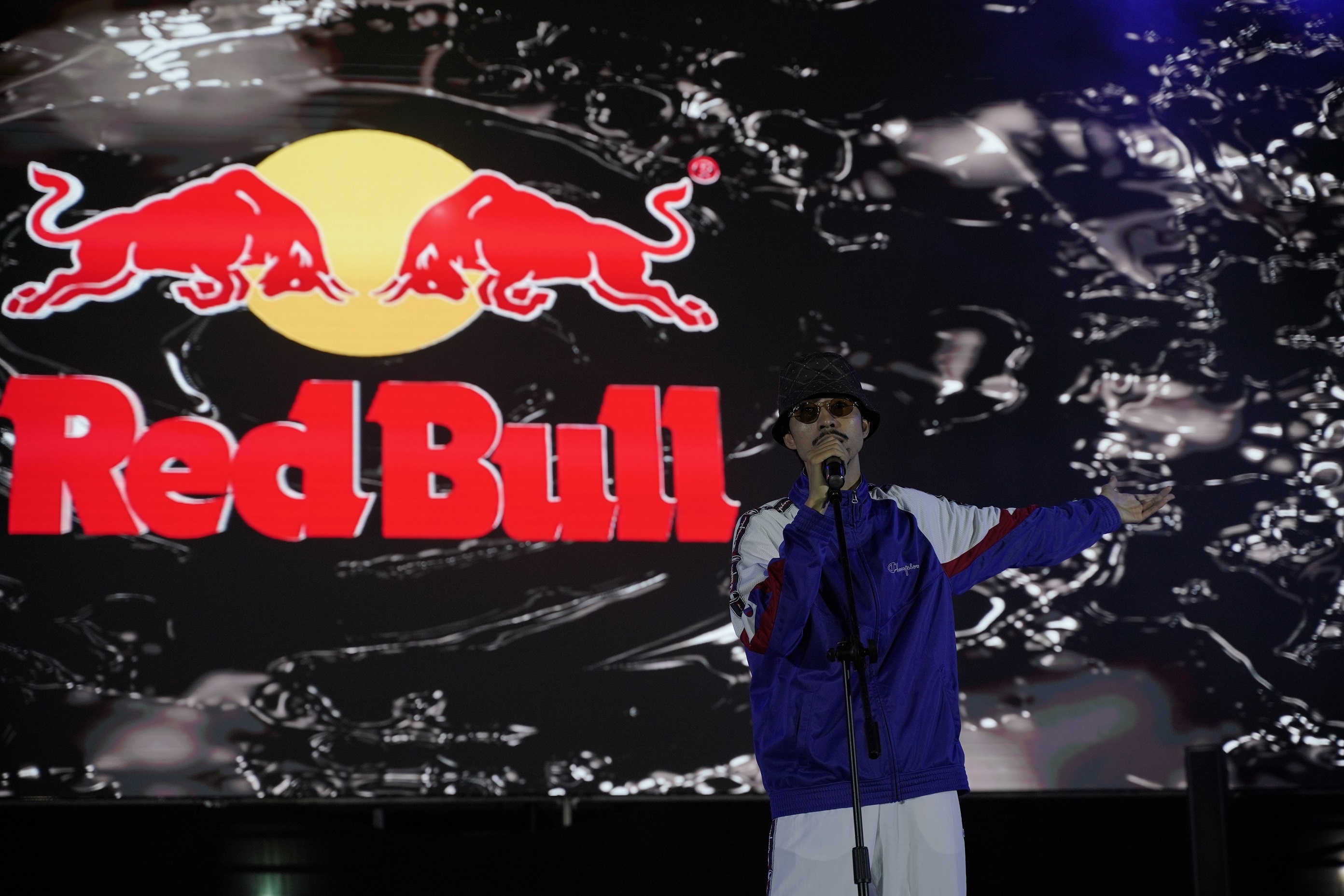 Red Bull - Huc tung thach thuc anh 9