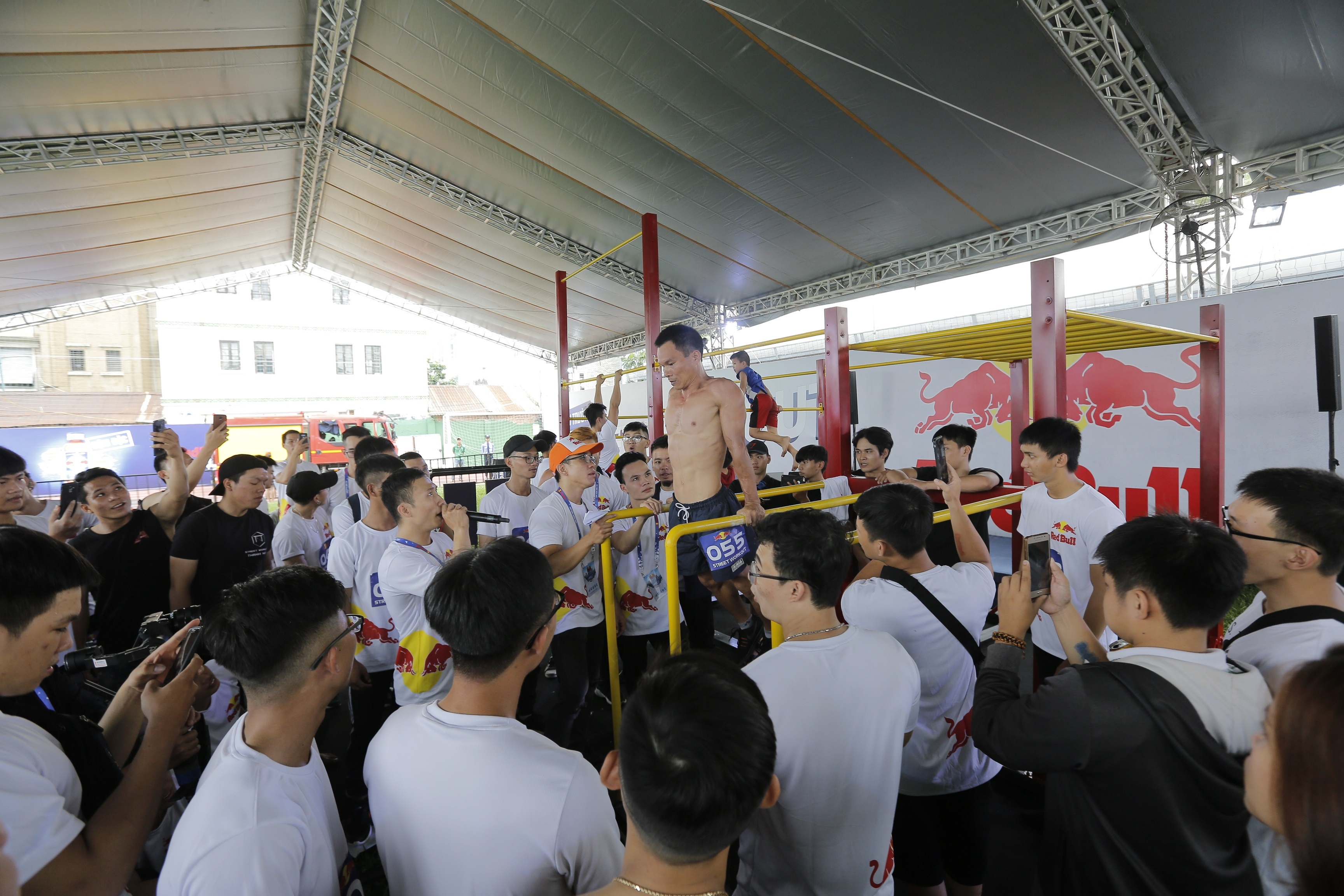 Red Bull - Huc tung thach thuc anh 1