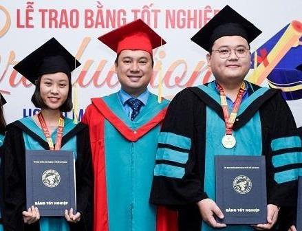 Trung cap Viet Giao - ngoi truong 20 nam dam bao viec lam cho hoc sinh hinh anh