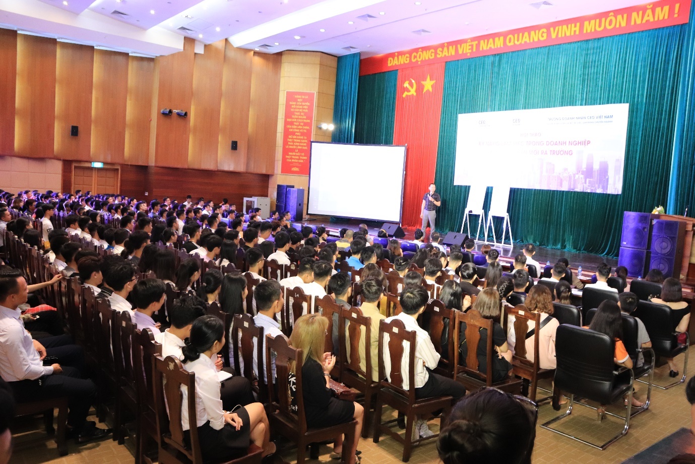 Trường Doanh nhân Việt Nam ảnh 2 Truong Doanh nhan Viet Nam anh 2