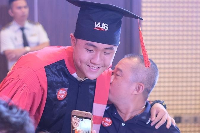 Le vinh danh 38 hoc vien IELTS Bounty Hunters mua 3 day cam xuc hinh anh