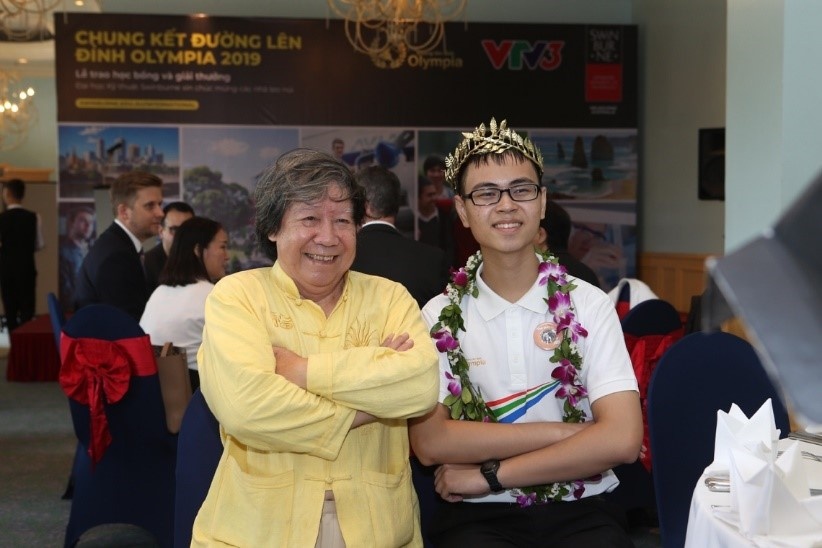 Duong len dinh Olympia va hanh trinh 19 nam thap lua tri thuc Viet hinh anh