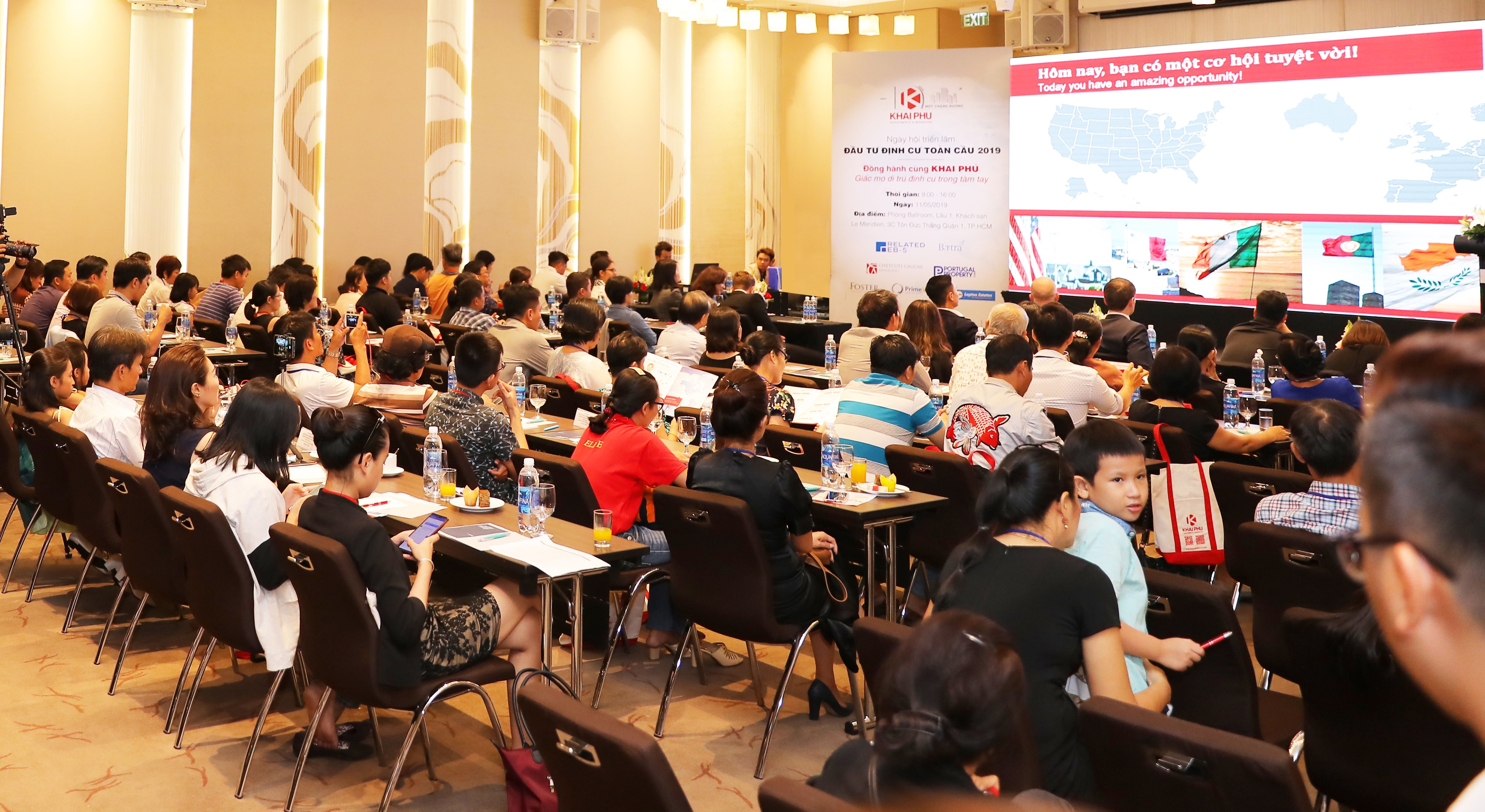 Trien lam dau tu quoc te mo canh cua den My, Australia va chau Au hinh anh