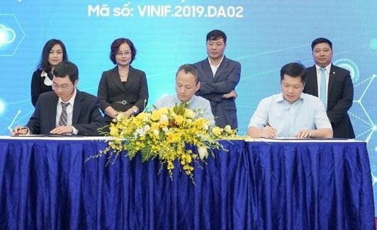 Doanh nghiep tiep lua nghien cuu KHCN bang quy tai tro phi loi nhuan hinh anh