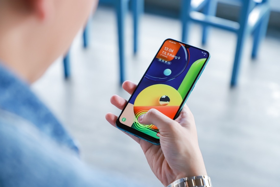 màn hình super AMOLED Samsung ảnh 6 man hinh super AMOLED Samsung anh 6