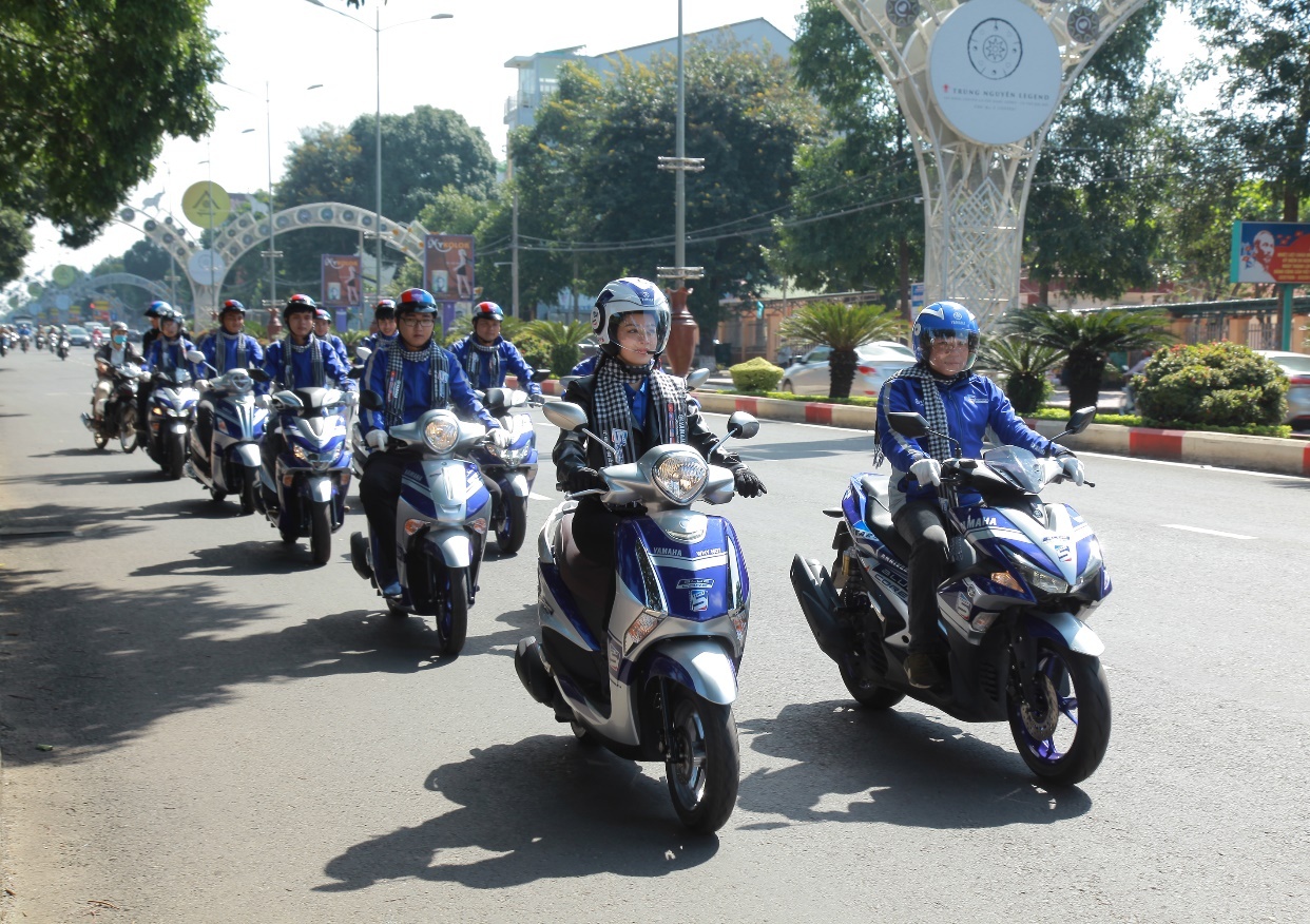 Yamaha ảnh 2 Yamaha anh 2