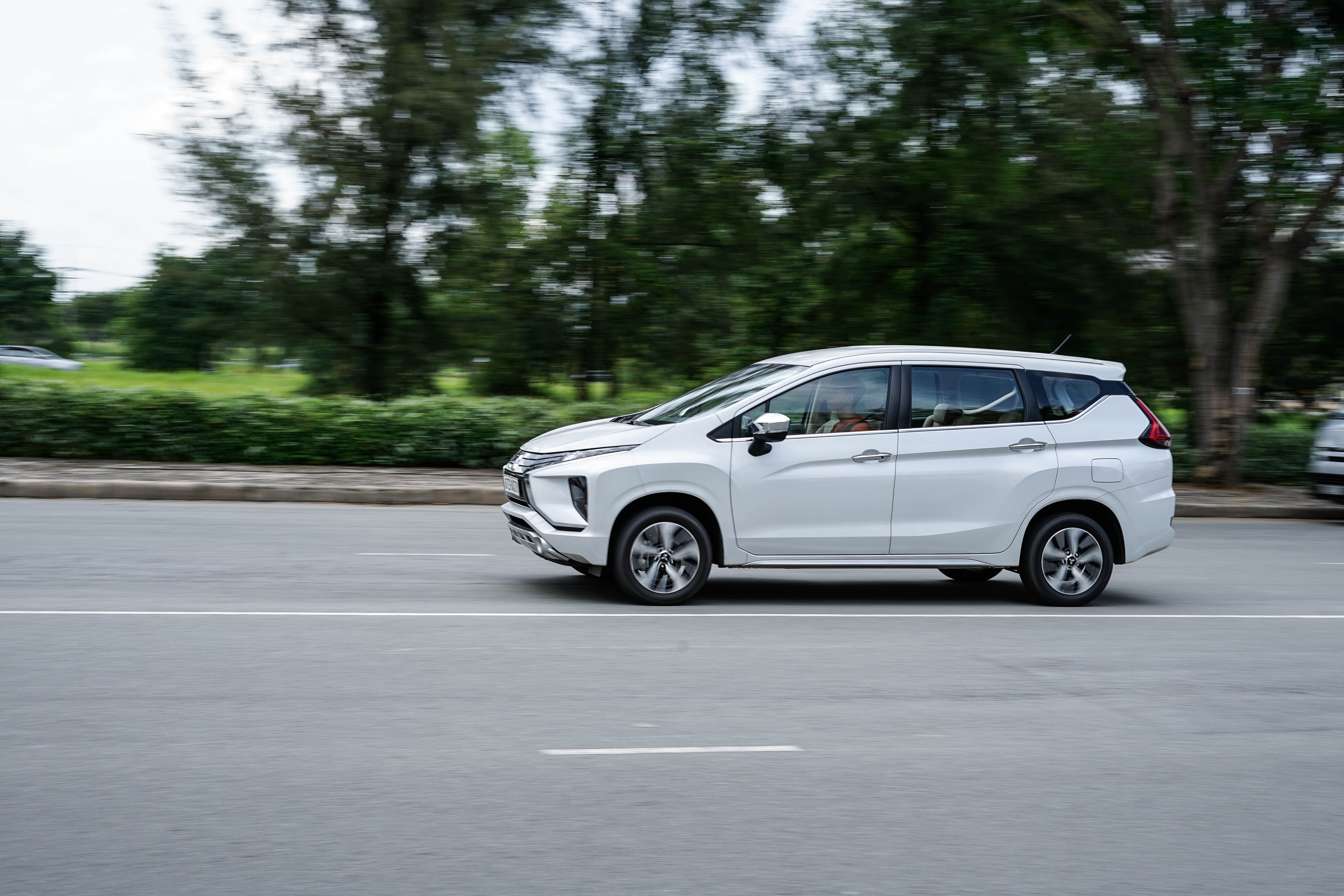 Mitsubishi ảnh 2 Mitsubishi anh 2