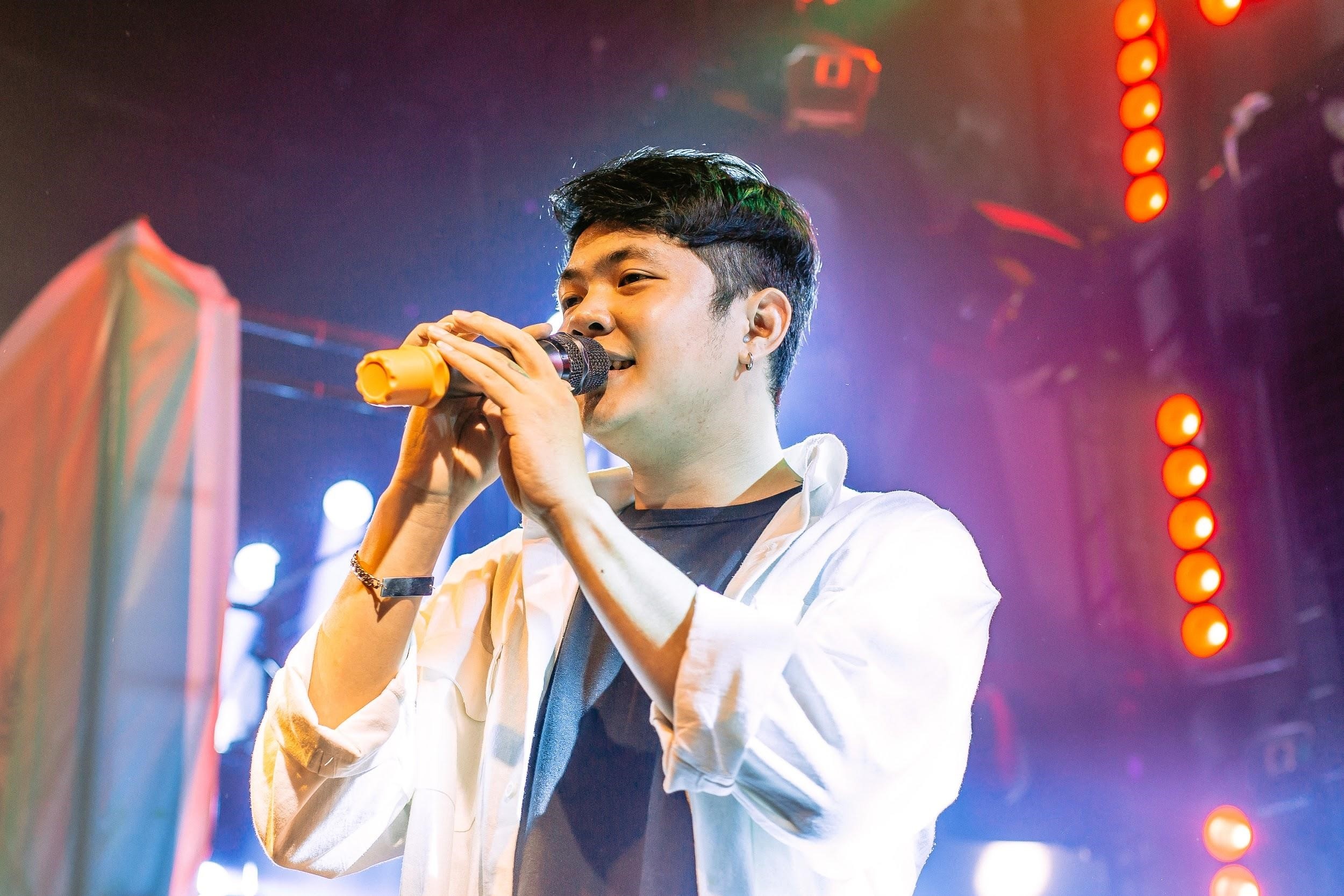 Nhung nguoi tre truyen cam hung cho mot the he but pha hinh anh