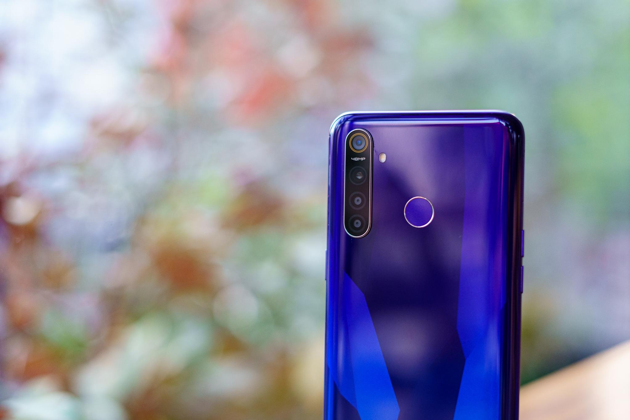 Realme 5 Pro anh 1